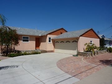 San Diego house for rent - Las Flores Street Home
