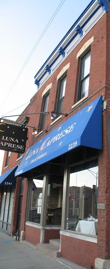 Chicago apartment for rent - a blue awning on the side of a building