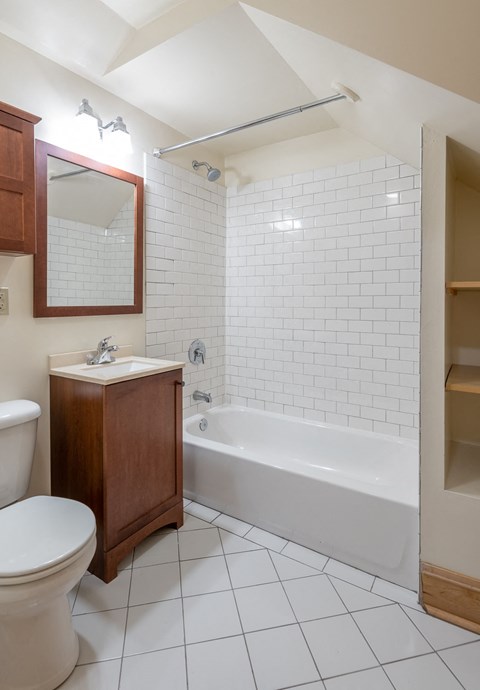 Floor plan for 3 beds, 3 baths
