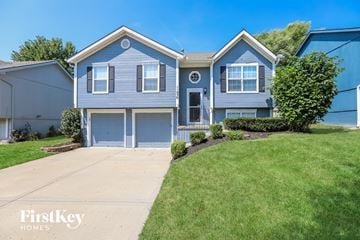 Kansas City house for rent - 11036 N Mckinley Avenue Kansas City, MO 64157