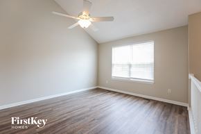 Kansas City house for rent - 11036 N Mckinley Avenue Kansas City, MO 64157