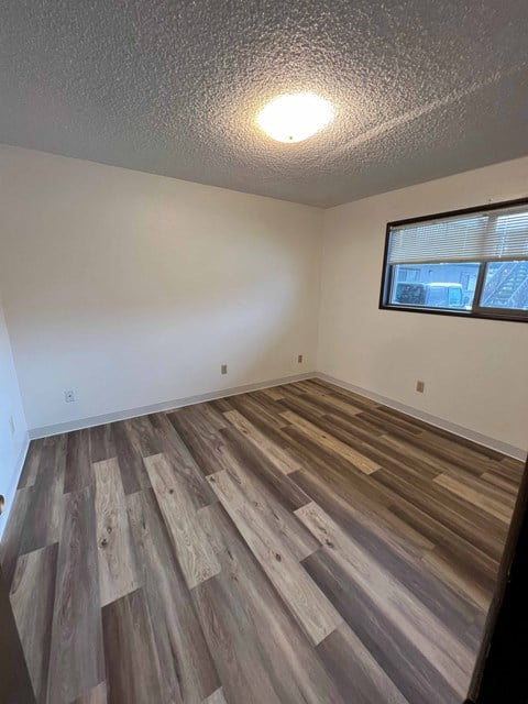 Floor plan for 1 bed, 1 bath, 562 sqft