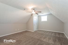Covington house for rent - the bedroom is spacious and has a ceiling fan