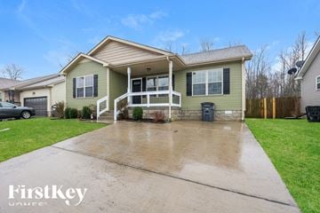 Clarksville house for rent - 525 Magnolia Drive Clarksville, TN 37042