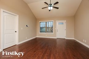 Clarksville house for rent - 525 Magnolia Drive Clarksville, TN 37042