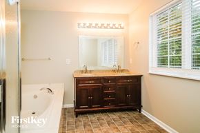 New Palestine house for rent - 2323 S Moeller Circle New Palestine, IN 46163