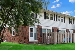 Milwaukee apartment for rent - Townhomes of Valley Exterior