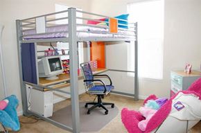 St. Louis apartment for rent - a bedroom with a bunk bed and a desk