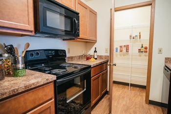 Wood vinyl flooring in kitchen*