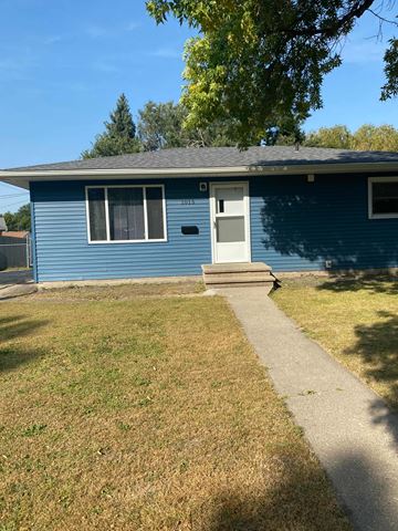 Moorhead house for rent - 1015 20th Street North