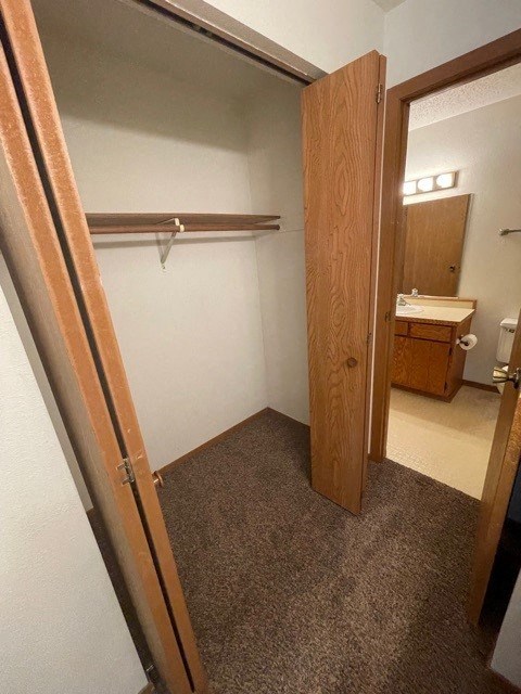 Floor plan for 2 beds, 1 bath, 963 sqft