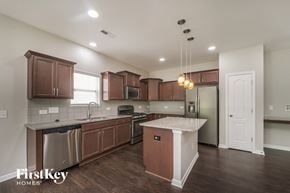 Charlotte house for rent - 12810 Swann Branch Drive Charlotte, NC 28273