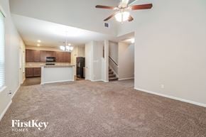 Hitchcock house for rent - 6638 Blimp Base Blvd Hitchcock, TX 77563