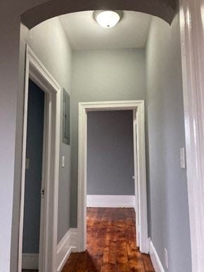 Bristol apartment for rent - a hallway with two doors and a wood floor