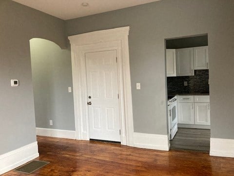 Floor plan for 1 bed, 1 bath, 600 sqft