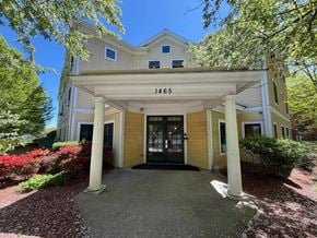 New Haven apartment for rent - A building with the number 1465 on the front.