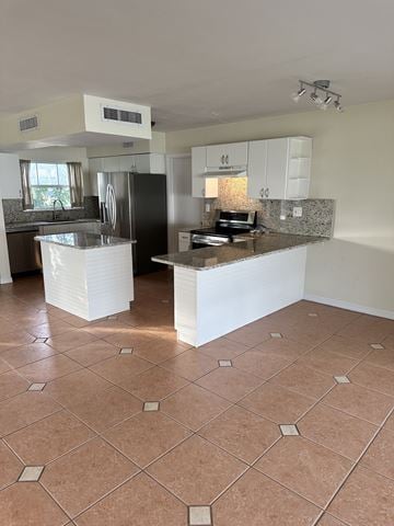 St Petersburg house for rent - 5056 42nd St S