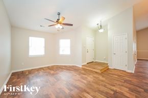 Indianapolis house for rent - 825 Country Lane Indianapolis, IN 46217