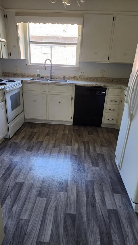 Floor plan for 3 beds, 2 baths, 1690 sqft