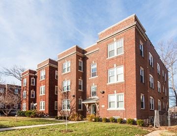 St. Louis apartment for rent - 6677 Washington