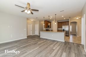 Jacksonville house for rent - the kitchen and living room are open to the living room and dining room