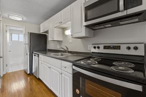Denver apartment for rent - 8 S Clarkson Apartments in Denver, Colorado