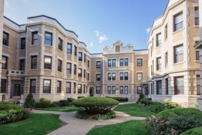Allston apartment for rent - Large Courtyard with Walkway