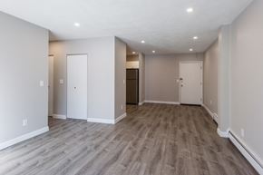 Brighton apartment for rent - Open Living space