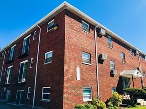 Worcester apartment for rent - Corner of University Park Apartments Building