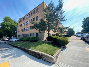 Worcester apartment for rent - Corner of Building