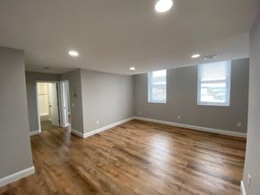 Worcester apartment for rent - Living room with laminate floors