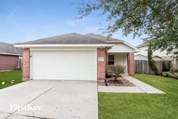 Houston house for rent - 13531 High Banks Lane Houston, TX 77034