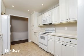 Winston Salem house for rent - 220 Sugarcane Lane Winston Salem, NC 27104