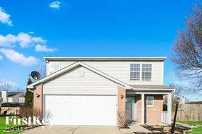Noblesville house for rent - A house with a garage and a driveway is for sale.