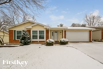 Chesterfield house for rent - 15721 Hill House Road Chesterfield, MO 63017