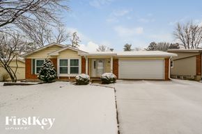 Chesterfield house for rent - 15721 Hill House Road Chesterfield, MO 63017