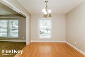 Chesterfield house for rent - 15721 Hill House Road Chesterfield, MO 63017
