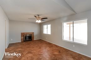 Phoenix house for rent - 3638 E VERDIN Road Phoenix, AZ 85044