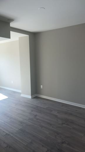Washington apartment for rent - A room with a grey floor and a white ceiling.
