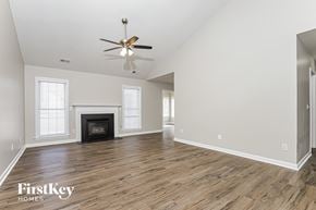 Greensboro house for rent - the living room is clean and ready to be staged
