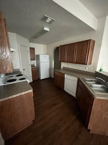 Killeen apartment for rent - a kitchen with a stove and a sink
