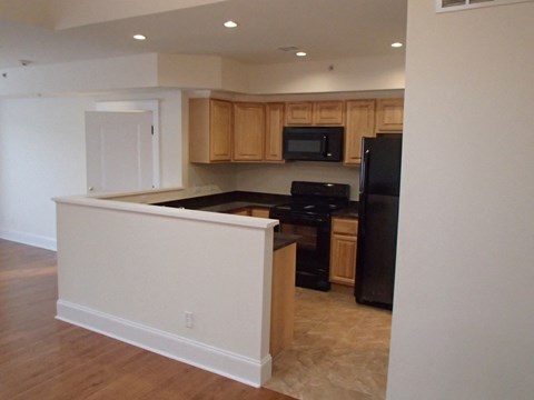 Floor plan for 2 beds, 2 baths, 1100 sqft