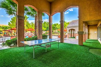Outdoor ping pong table