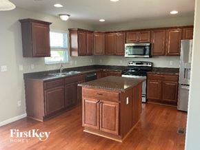 Ashville house for rent - 21 Hawthorne Drive Ashville, OH 43103