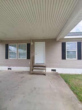 Hattiesburg apartment for rent - the front of a house with a porch and a white door