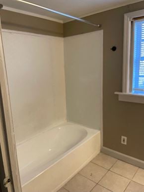 Petal house for rent - the tub is ready to be installed in the master bathroom
