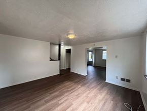 Munhall house for rent - 1308 Margaret Street