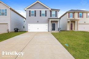 Murfreesboro house for rent - A house with a garage is for sale by Firstkey Homes.