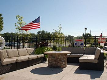 Gas fire pit and seating area