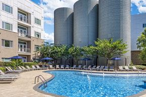 Charlotte apartment for rent - Dilworth apartments near PwC - Silos South End - Pool